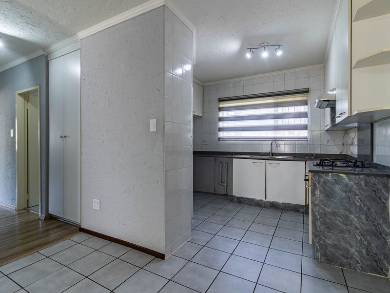 Say Hello To A Good Buy! - Photo 6