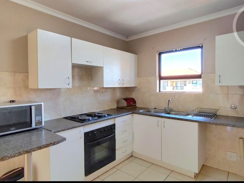 stunning , luxury Apartment - Photo 2