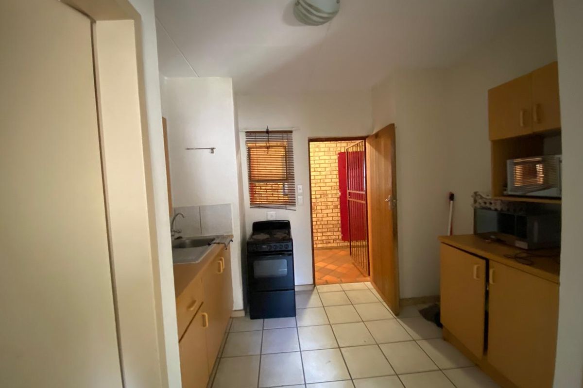 Cash Flow Apartment | Less Than 1km from NWU, MediClinic and SANDF - Photo 3