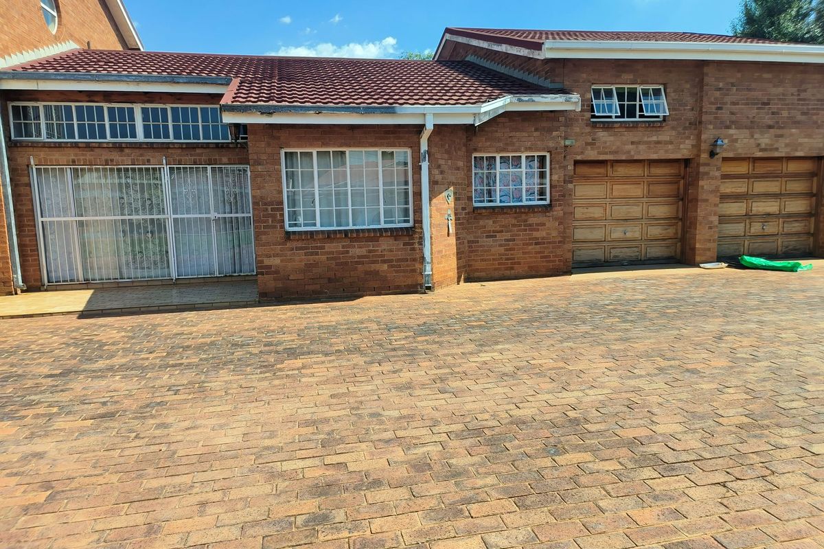 Well Positioned Strong Income Generating Property with Multi-Units For Sale - Photo 3