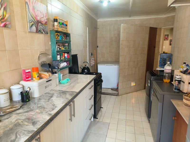 Well Positioned Strong Income Generating Property with Multi-Units For Sale - Photo 10