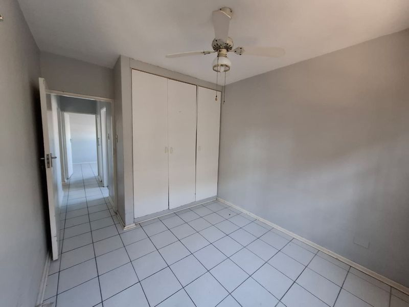 Modern comfort meets city convenience — your stylish 2‐bed retreat awaits! - Photo 7