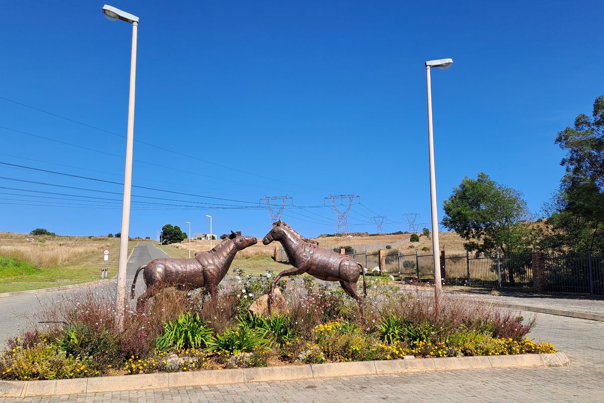 Prime Vacant Stand in a Secure Lifestyle Estate – Build Your Dream Home - Photo 2