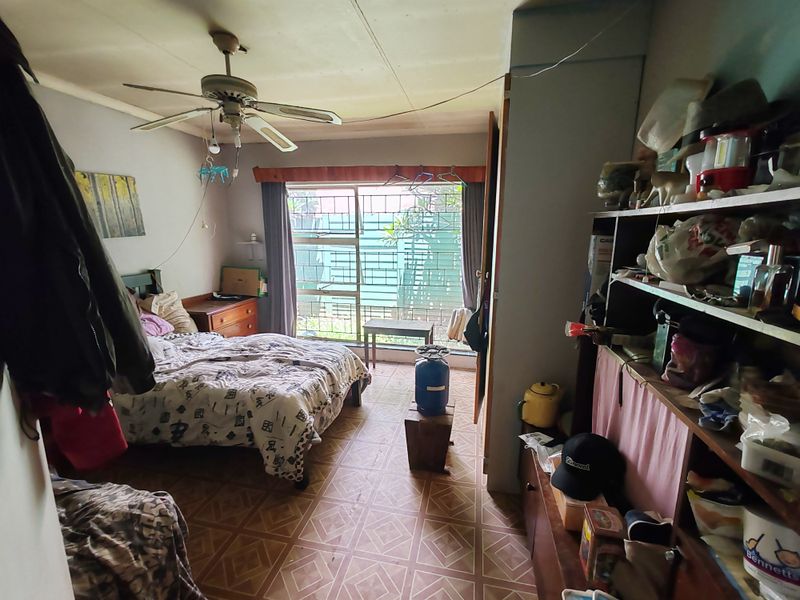 Spacious 5 Bedroom Fixer-Upper with Huge Potential in Danville!!! - Photo 9