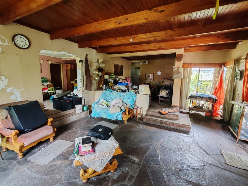 Spacious 5 Bedroom Fixer-Upper with Huge Potential in Danville!!! - Photo 5