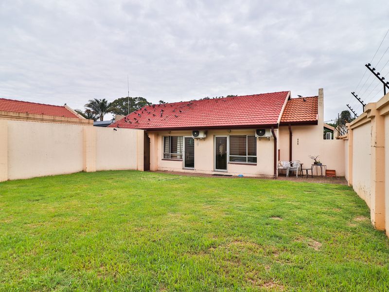 Spacious Family Home with Flatlet in Sought-After Ridgeway - Photo 2