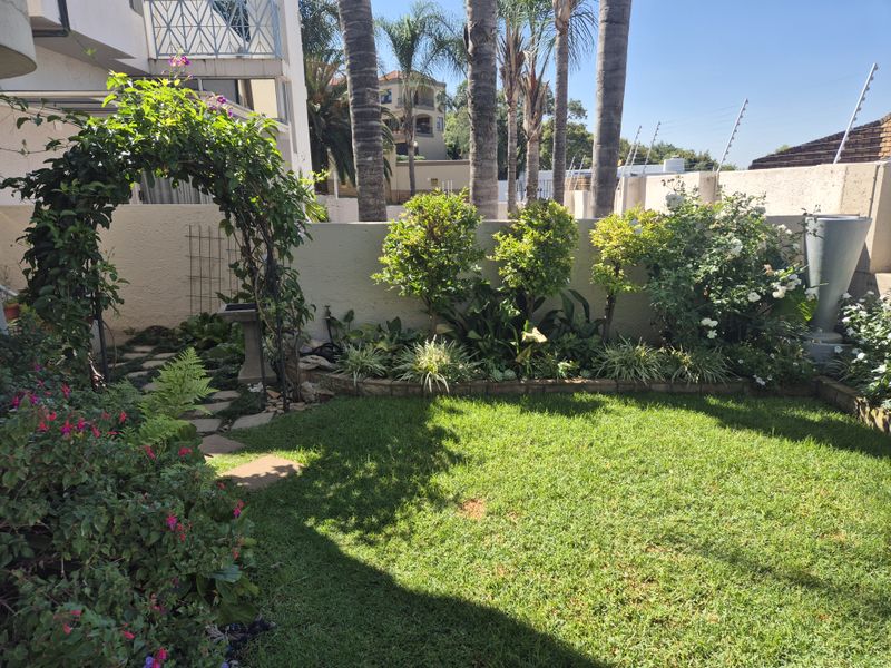 Secure, Stylish & Set in a Highly Desirable Area - Photo 2