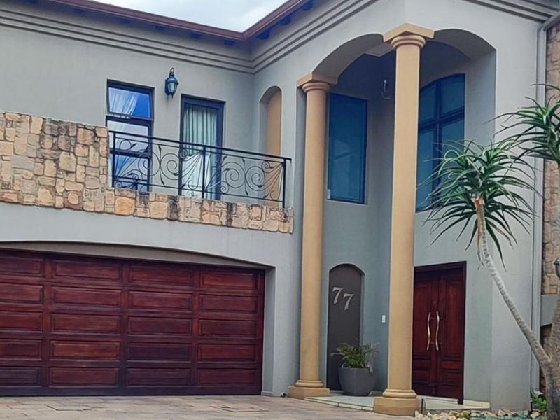 Secure Estate Gem ideal for executives and family living OPEN TO OFFERS - Photo 5