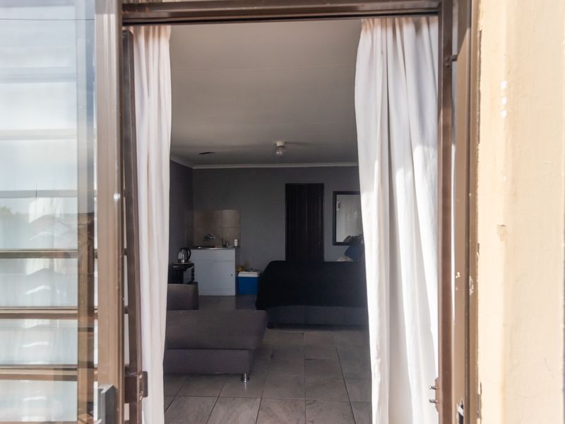 COMMUNAL PROPERTY FOR SALE HIGH INCOME INVESTMENT OPPORTUNITY - Photo 2