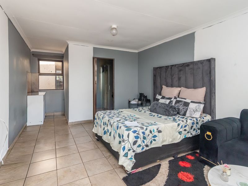 COMMUNAL PROPERTY FOR SALE HIGH INCOME INVESTMENT OPPORTUNITY - Photo 8