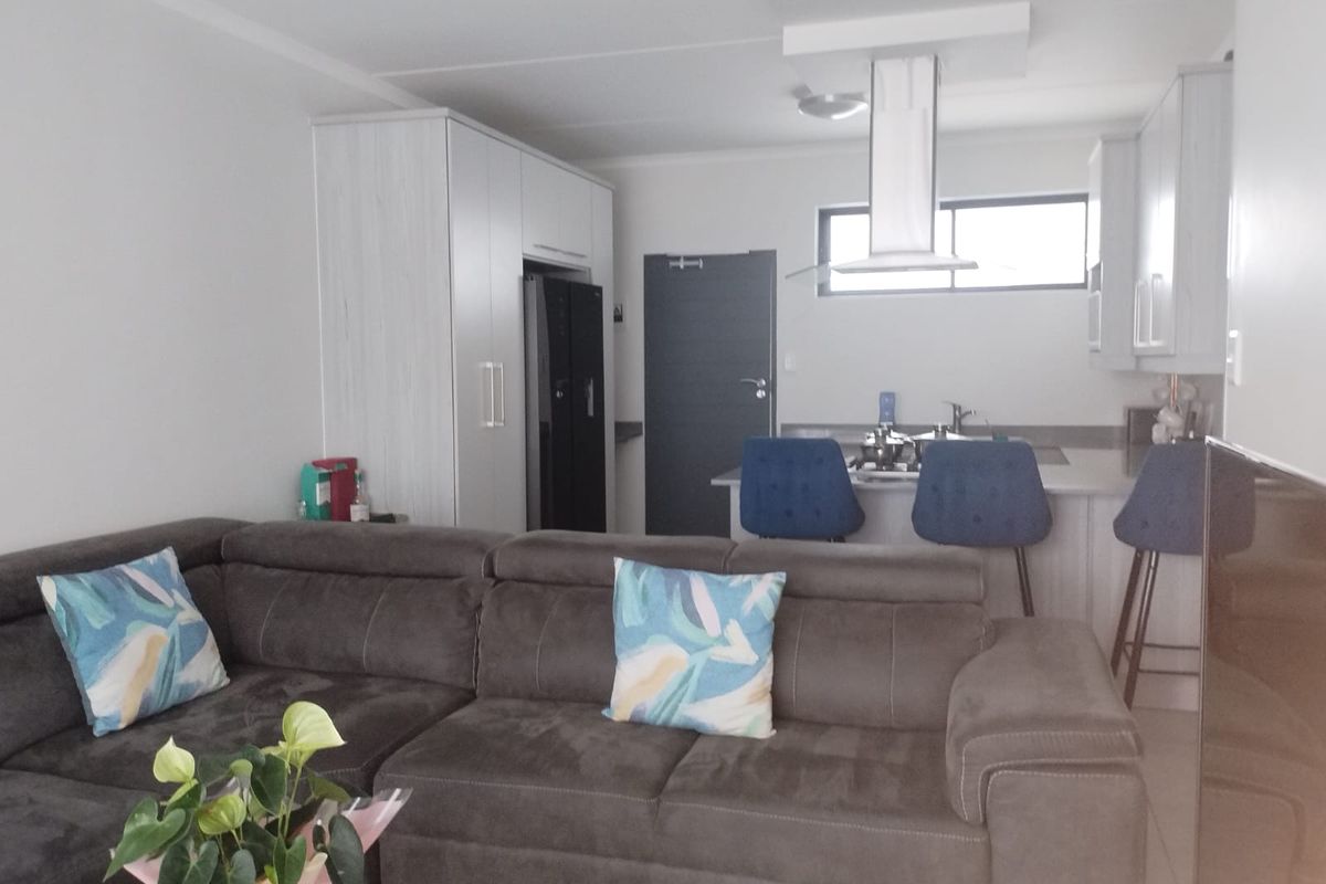 This brand-new duplex offers a modern and spacious layout, perfectly designed for comfortable family - Photo 2