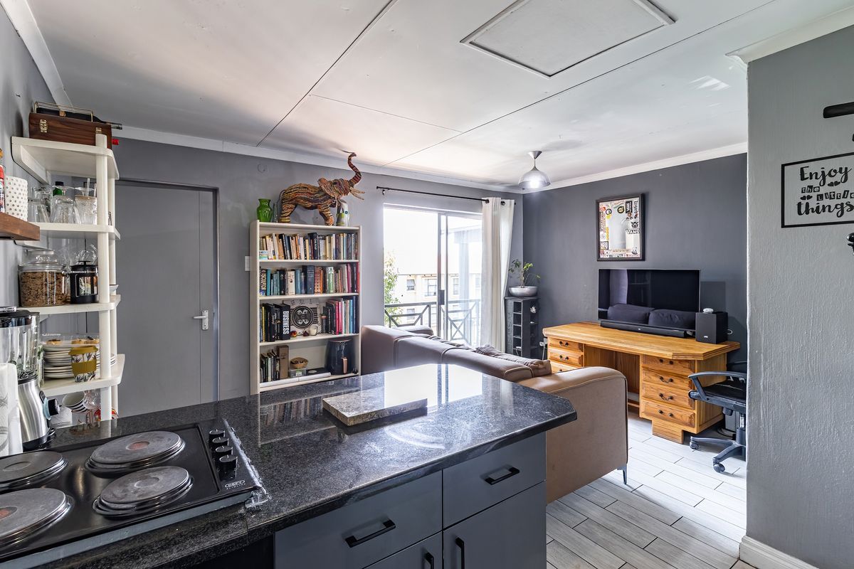 Perfect Investment opportunity - 1 Bedroom,  1 Bathroom Apatment - Photo 2