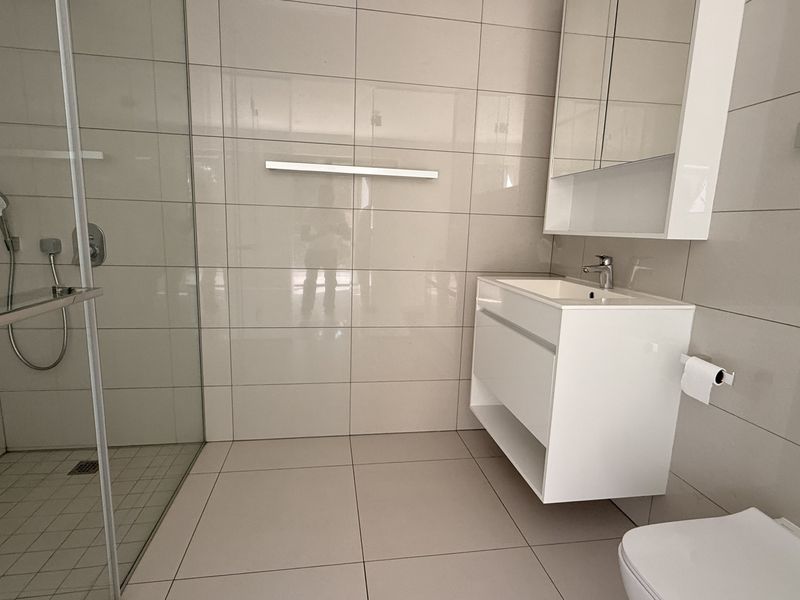 Starting to bid from R1 499 000.00 !!! Live Online Auction! Non-Distressed Auction - Photo 9