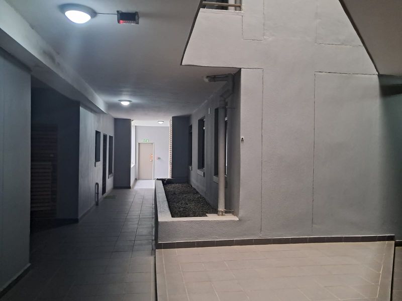 Modern 1 Bedroom Apartment investment opportunity - Photo 3