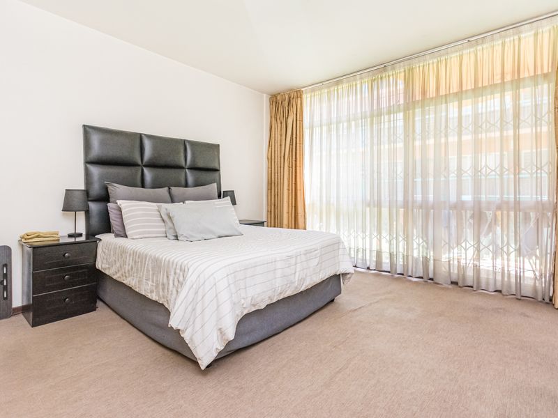 Spacious, Modern & Ready For Occupation - Photo 8