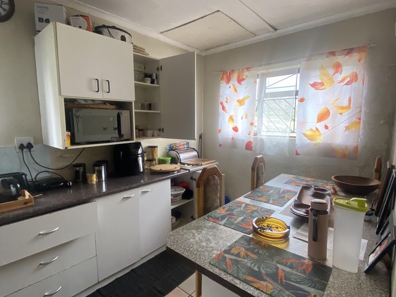 Coastal Charm Meets Mountain Majesty — 3 Bedrooms of Pure Comfort - Photo 7