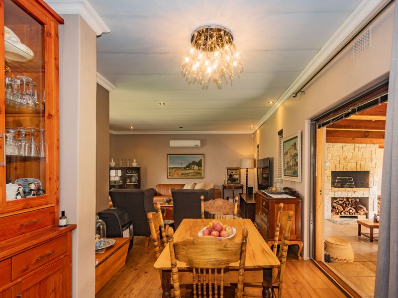 ***EXCLUSIVE SOLE MANDATE*** - Exceptional Family Living in Sought-After Panorama - Photo 4