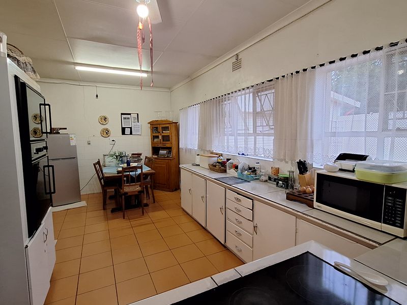 House on double stand for sale - Photo 9