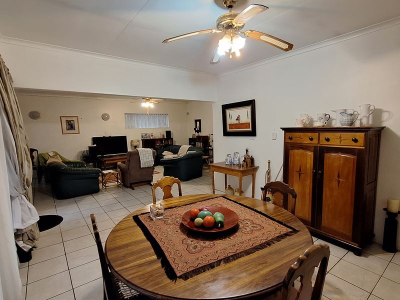 House on double stand for sale - Photo 7