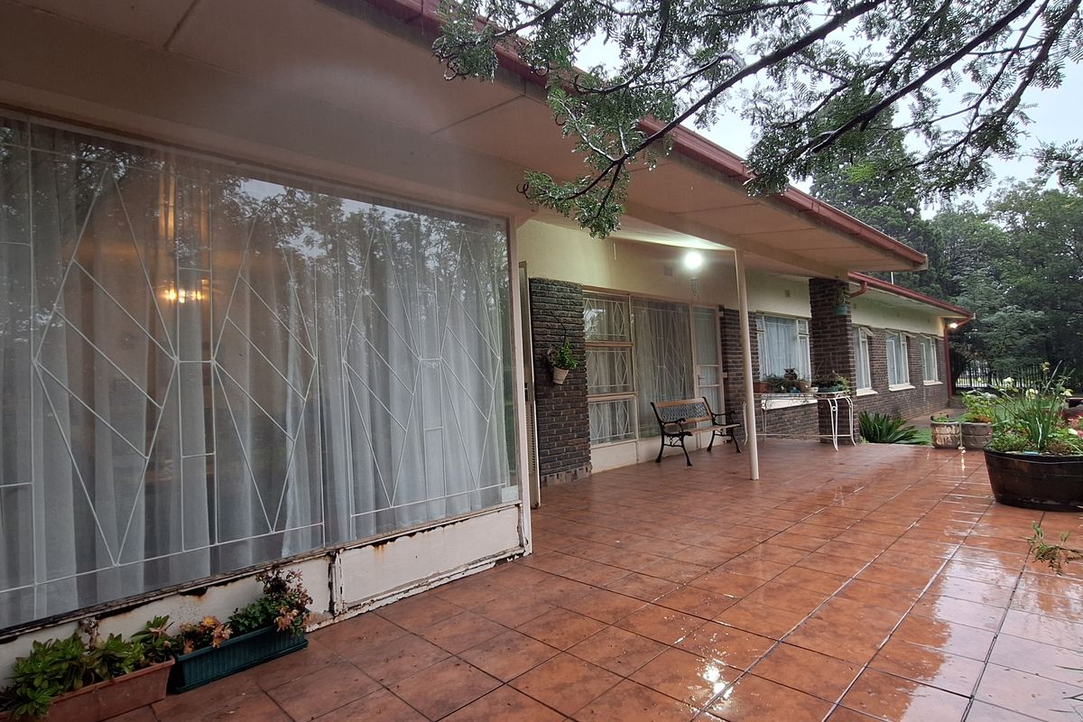 House on double stand for sale - Photo 4