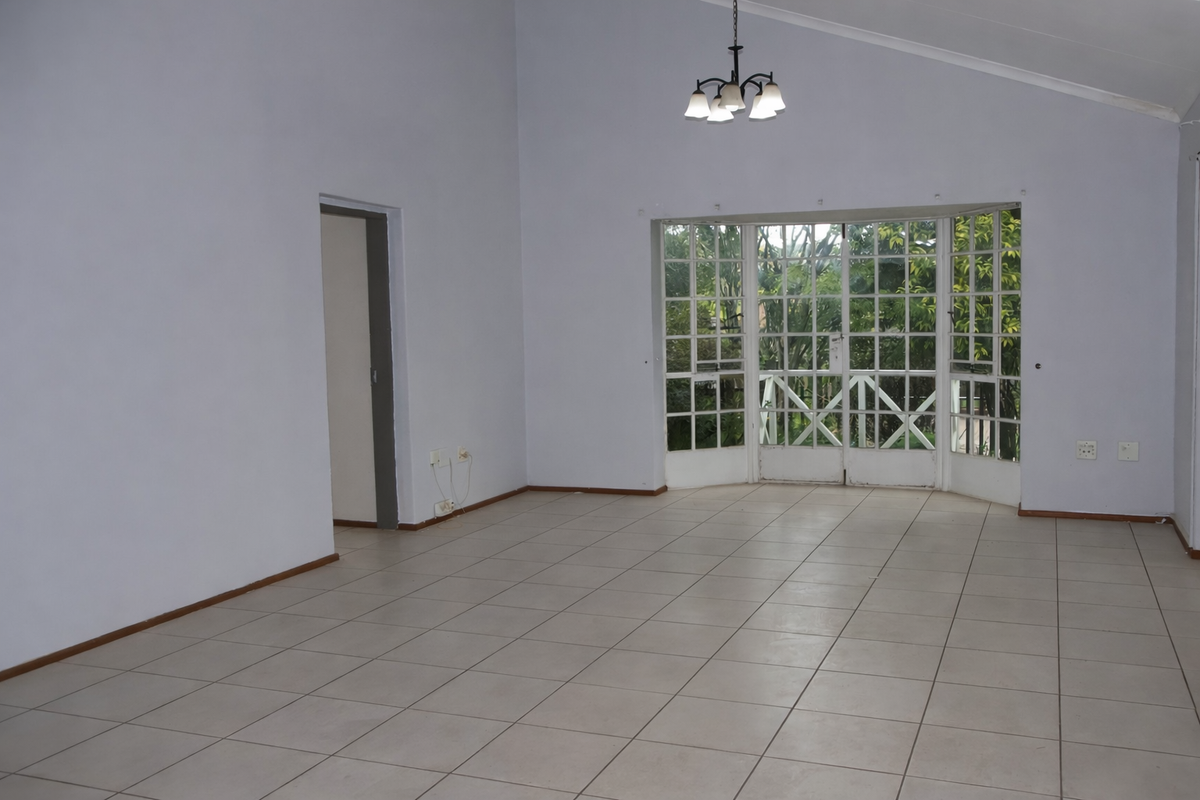 Beautiful 4-Bedroom Family Home in Rangeview - Photo 3