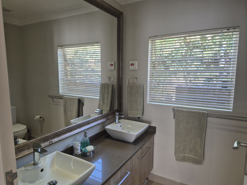 Perfect for Multi-Generational Living or Smart Rental Options - Photo 10