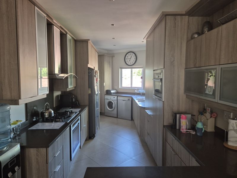 Perfect for Multi-Generational Living or Smart Rental Options - Photo 5