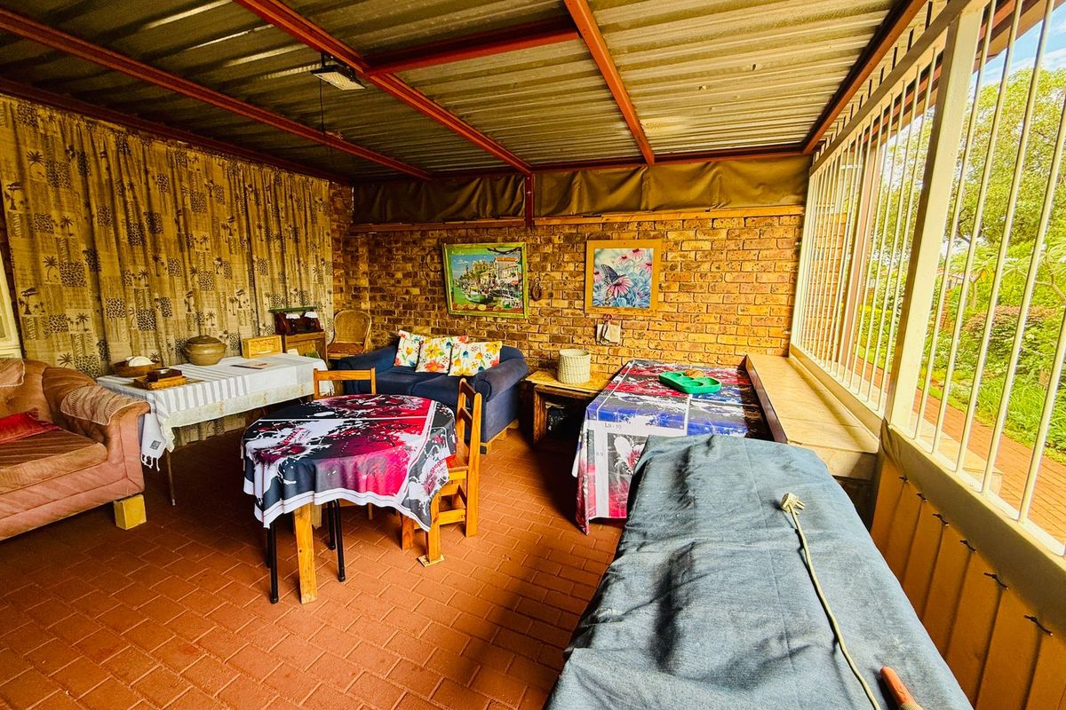 Comfortable & Secure Living in a Welcoming Retirement Community - Photo 3