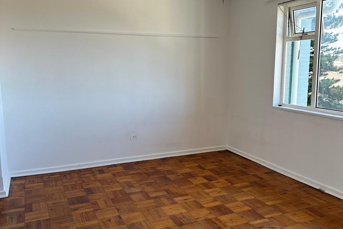 Flat To Rent in The Bluff - Photo 3