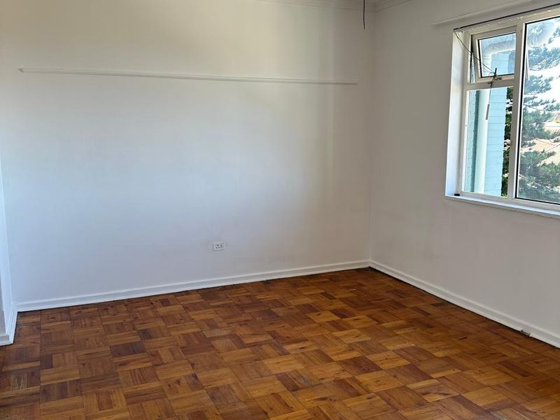 Flat To Rent in The Bluff - Photo 3