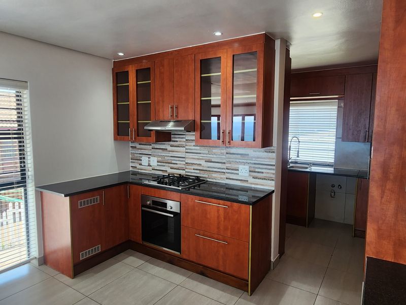 Exceptional Coastal Living with Sweeping Ocean Views – Dana Bay - Photo 6