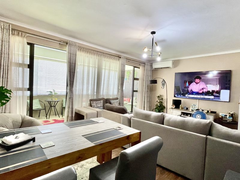 Stylishly Renovated Apartment in the Heart of Scottsville - Photo 7