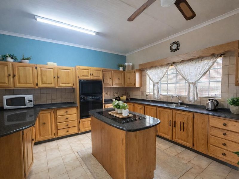 Perfect Home for a Large Family - Photo 5