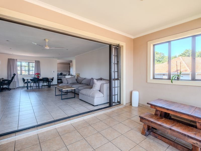 Spacious, Secure, Light-Filled Apartment - Photo 6