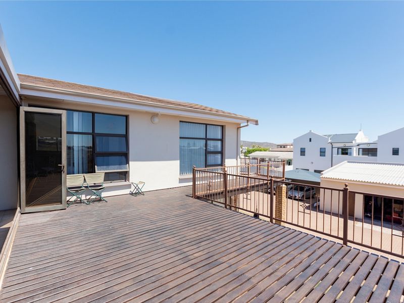 Dual Living Double Storey  near the Lagoon - Photo 4