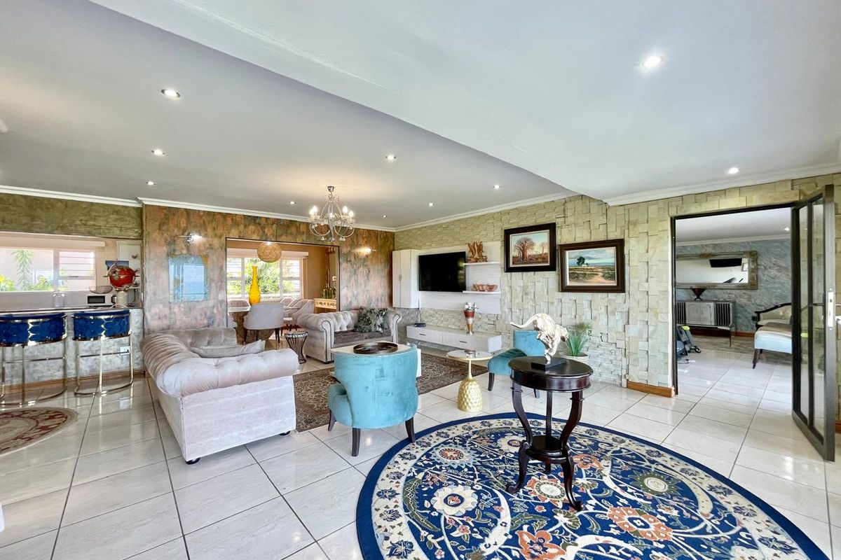 Where Coastal Luxury Meets Effortless Living - Photo 3