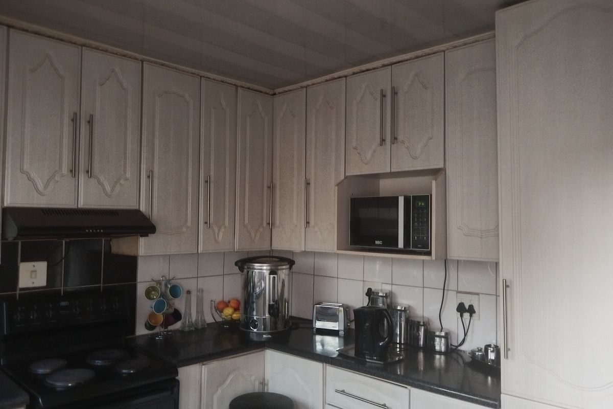 Discover Your Dream Home in Orange Farm - Photo 5