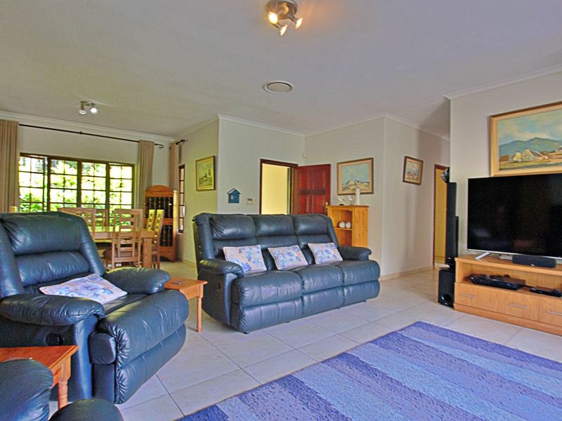 Idyllic retreat in peaceful Pennington - Photo 4