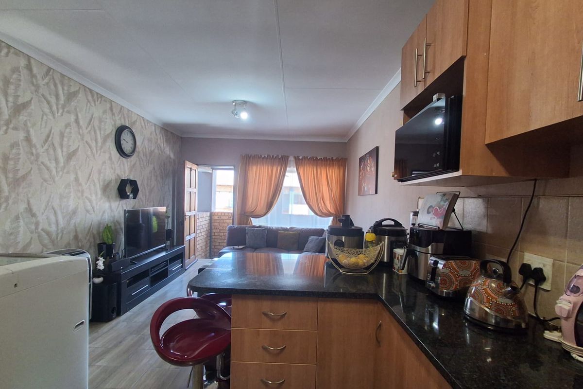 INVEST at an entry-level price! - Photo 2