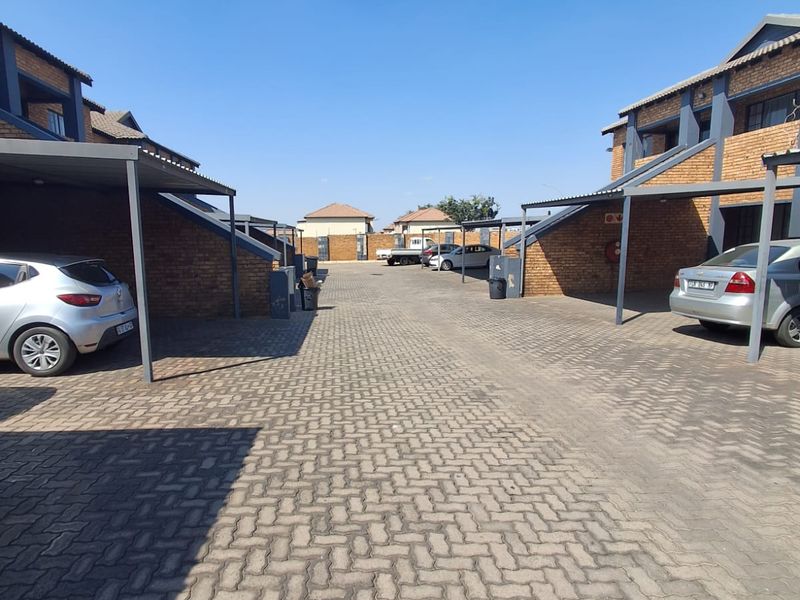 INVEST at an entry-level price! - Photo 10