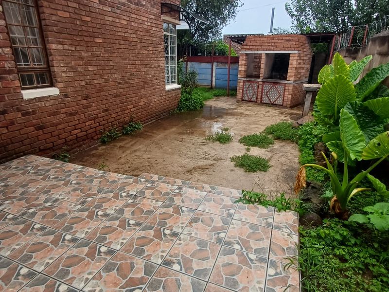 3 Bedroom house to let in Top Town - Photo 6