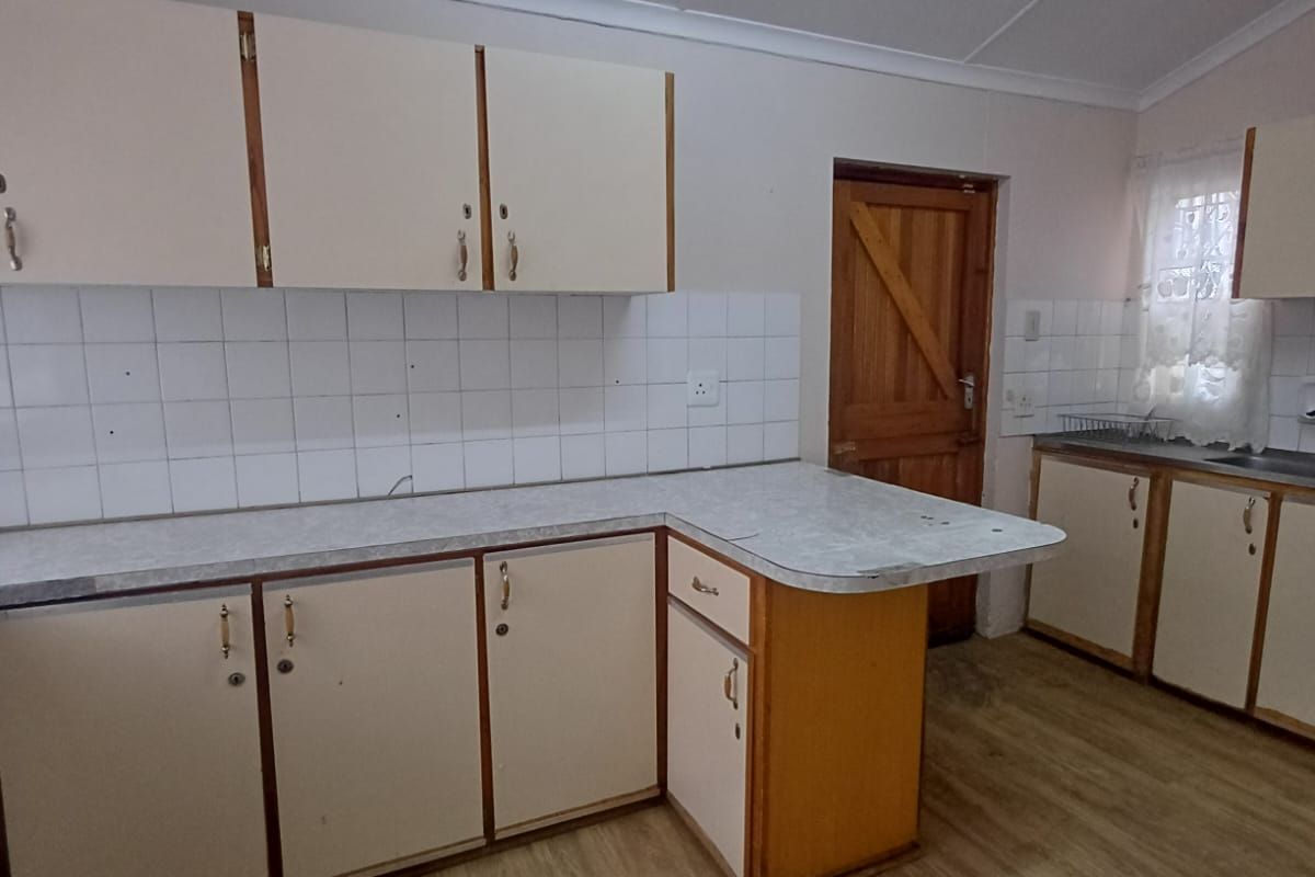 3 Bedroom house to let in Top Town - Photo 4
