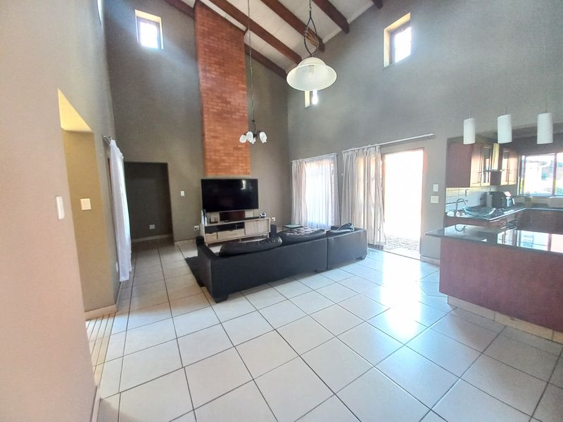 Where Comfort Meets Security – A Home Designed for Family Living - Photo 6