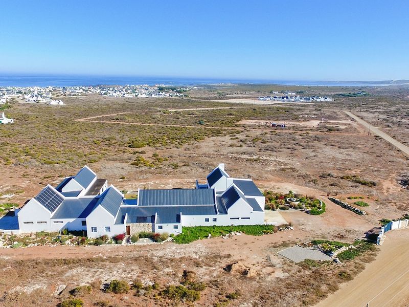 Exceptional Coastal Smallholding with Endless Potential and Panoramic Ocean Views - Photo 5
