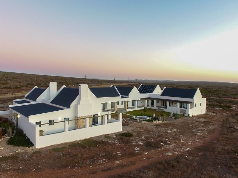 Exceptional Coastal Smallholding with Endless Potential and Panoramic Ocean Views - Photo 10