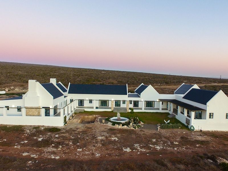 Exceptional Coastal Smallholding with Endless Potential and Panoramic Ocean Views - Photo 9