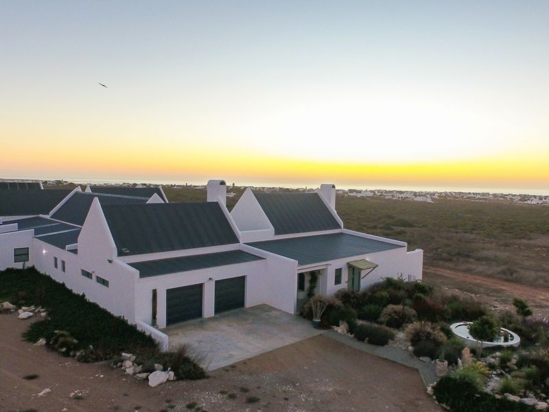 Exceptional Coastal Smallholding with Endless Potential and Panoramic Ocean Views - Photo 7
