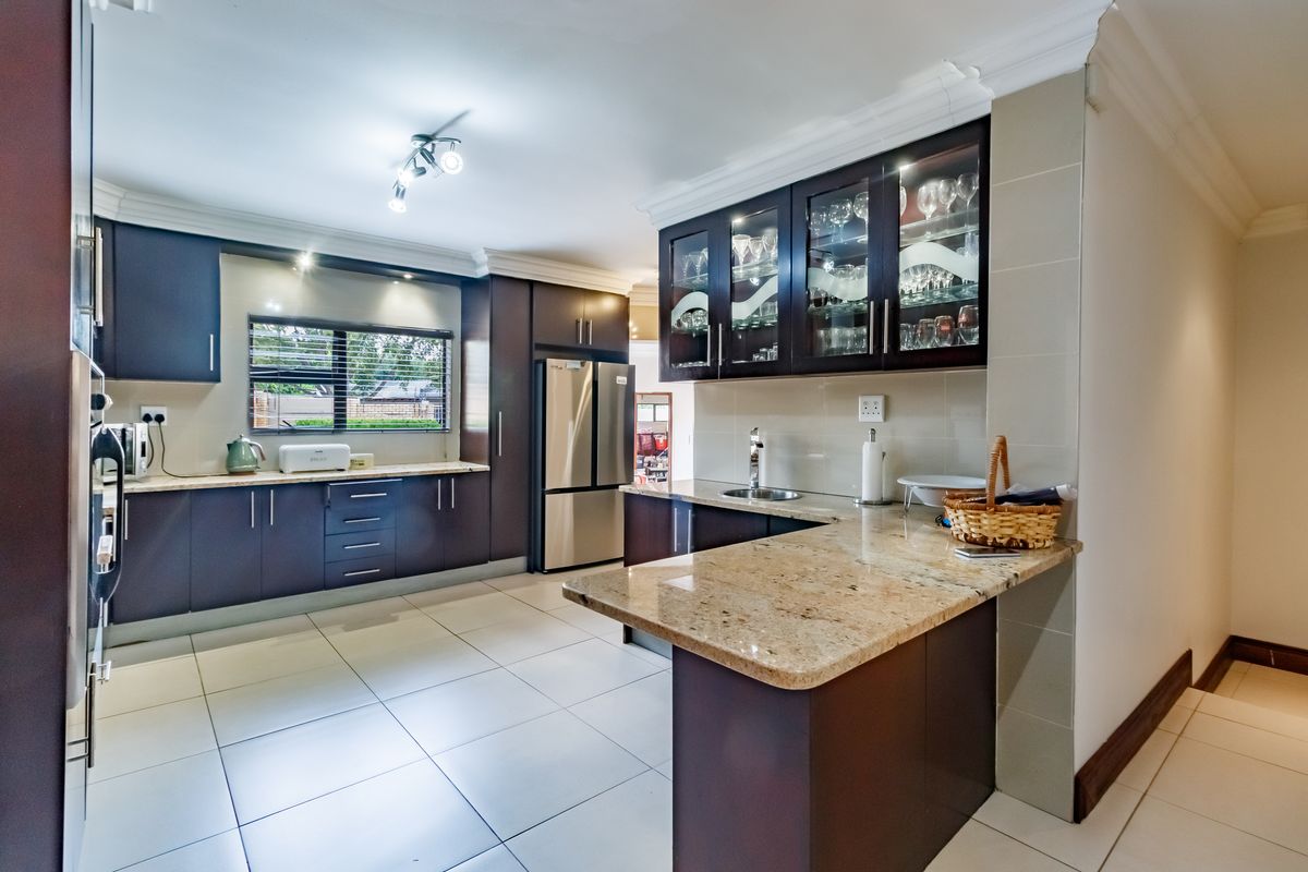 Beautiful house in Noordyk - Photo 2