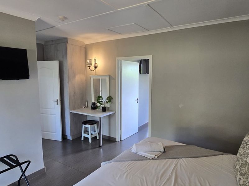 Prime 3 Bedroom Investment Unit – Perfect for Airbnb or Rental Income - Photo 10