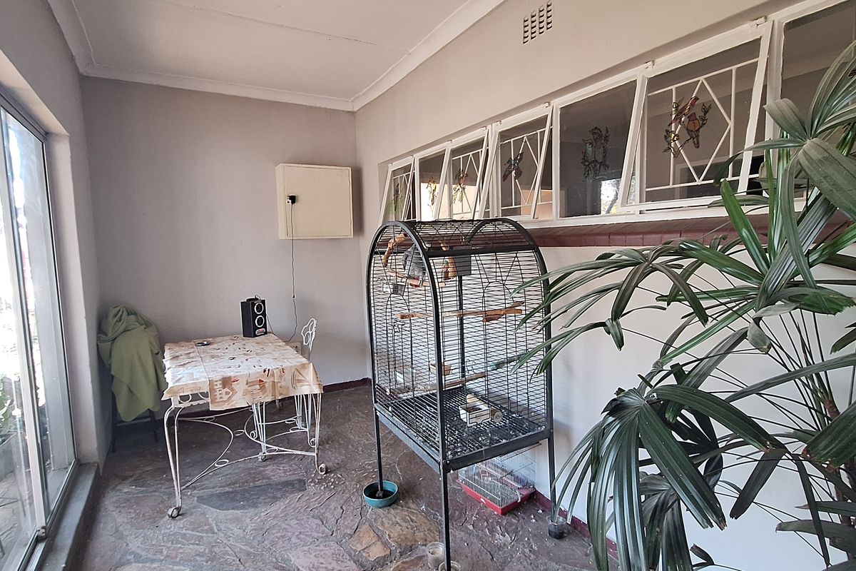 Big house for sale - Photo 5